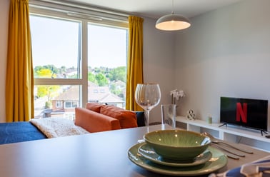 Luxury Gold Studio, West Way Square, 5 West Way Square, Cowley, Oxford - Image 2