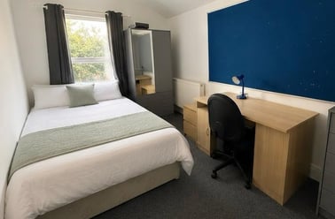 West Parade, West End, Lincoln - Image 3