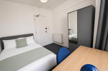 West Parade, West End, Lincoln - Image 2