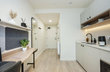 Premium Studio River View, Press House, 81-88 Beresford Street, Woolwich, London - Image 3