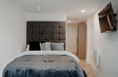 Edition I+ | Ensuite Bedroom with Air Con, Volume Works, 37-40 Hanley Street, Newtown, Birmingham - Image 2