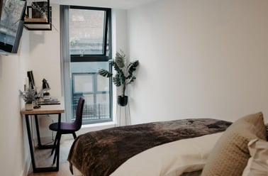 Studio + | Studio Apartment with Aircon, Volume Works, 37-40 Hanley Street, Newtown, Birmingham - Image 2