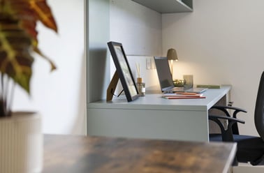 Deluxe Plus Studio, The Paragon, Boston Manor Road, Brentford, London - Image 3