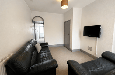 Curzon Street, City Centre, Loughborough - Image 2