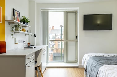 Deluxe Ensuite, Orbital, Ilkeston Road, Canning Circus, Nottingham - Image 2