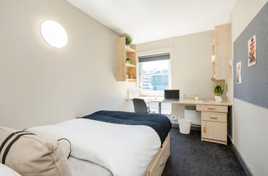 Basic Plus Ensuite, Curzon House, Curzon Street,, City Centre, Nottingham - Image 2