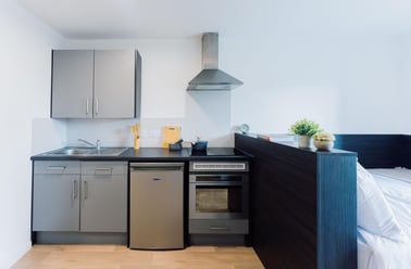 Silver Studio Riverside (Double Occupancy Only), Avon Studios, Midland Rd, City Centre, Bath - Image 3