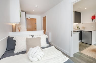 Two Bed Club Apartment, Palamon Court, Rhodaus Town, City Centre, Canterbury - Image 2
