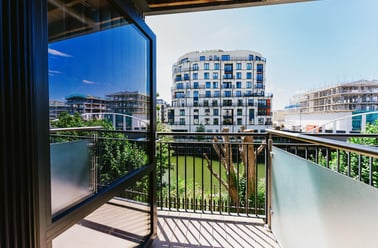 Silver Balcony Studio Riverside (Top Floor), Avon Studios, Midland Rd, City Centre, Bath - Image 2