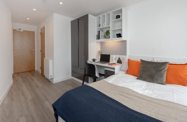 Luxe Ensuite, Currus Court, Rhodaus Town, City Centre, Canterbury - Image 2