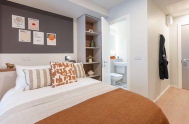 Premium Studio Plus, Broadway Studios, Renfield Street, City Centre, Glasgow - Image 2