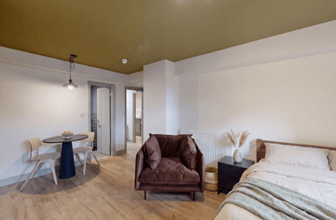 Moorland Road, Hyde Park, Leeds - Image 2