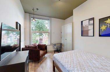 Moorland Road, Hyde Park, Leeds - Image 2