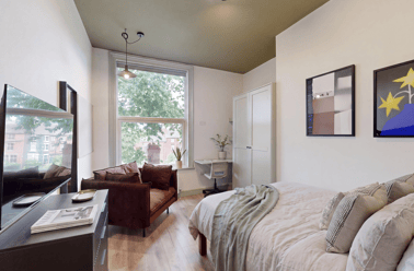 Moorland Road, Hyde Park, Leeds - Image 2