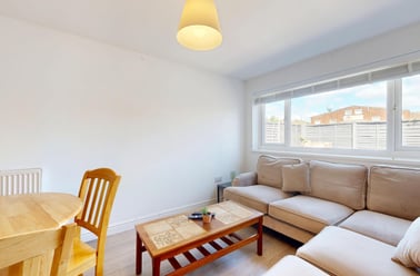 Rosebery Street, City Centre, Loughborough - Image 2