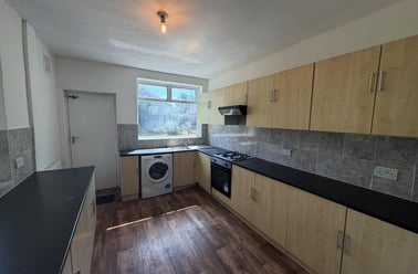 St. Annes Road, Headingley, Leeds - Image 3