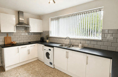 Holywell Drive, City Centre, Loughborough - Image 2