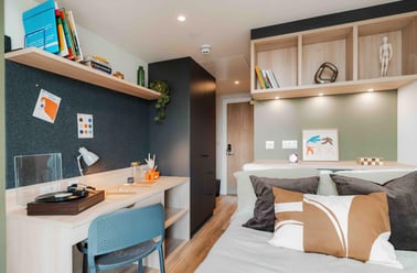 Classic Ensuite, Penthouse, Fusion Manchester, Deansgate, City Centre, Manchester - Image 2