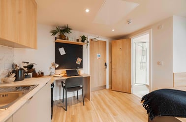 Classic Studio, Upper Tower, Fusion Manchester, Deansgate, City Centre, Manchester - Image 3