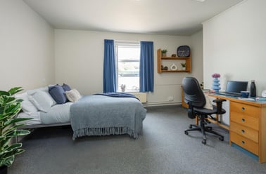 Accessible Ensuite, Hardwick Campus, St Paul's Road, St Pauls, Cheltenham - Image 3