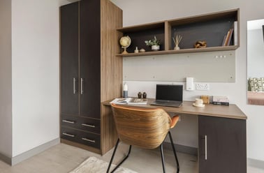 Deluxe Studio, Scotway House, 165 Castlebank Street  , Broomhill, Glasgow - Image 2