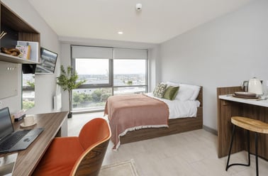 Deluxe Studio, Scotway House, 165 Castlebank Street  , Broomhill, Glasgow - Image 3