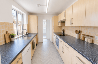 Coronation Avenue, Southdown, Bath - Image 2