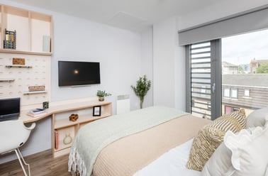 Premium, Huxley Studios, 44 Stanley Place, City Centre, Edinburgh - Image 3