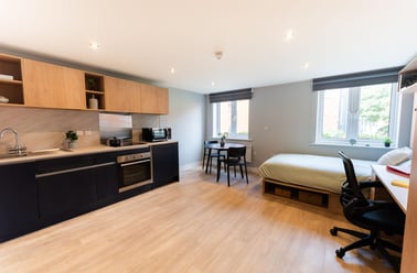 Platinum Studio (Double Occupancy Only), St Peters Court, Midland Way, Lenton, Nottingham - Image 3