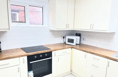 Ashby Crescent, City Centre, Loughborough - Image 2