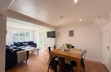 Goldfinch Close, City Centre, Loughborough - Image 2
