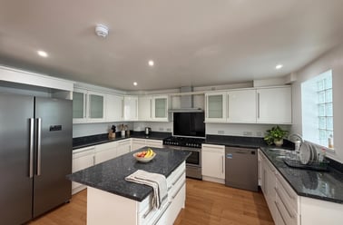 Goldfinch Close, City Centre, Loughborough - Image 3