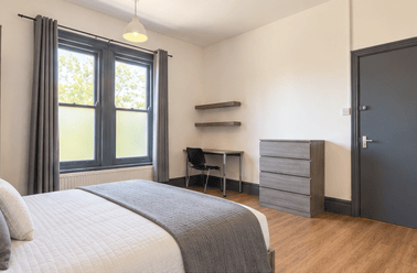 Newland, West End, Lincoln - Image 2