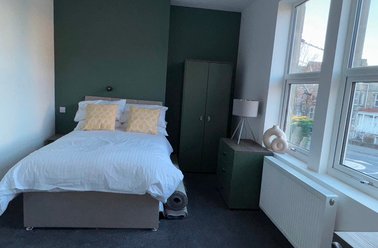 Room 5, 28 Dragon Parade, Cookridge, Leeds - Image 2
