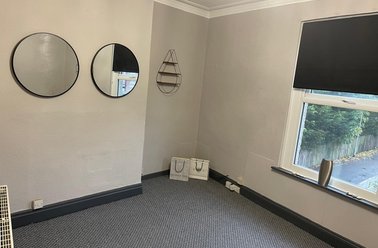 170 Austhorpe Road, Harehills, Leeds - Image 2