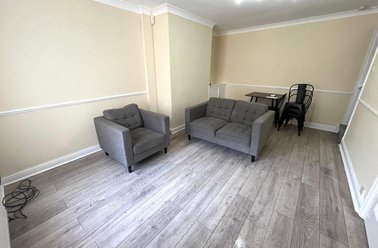 Woodside Terrace, Burley, Leeds - Image 2