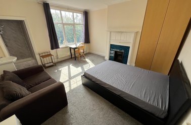 Room 1, 1a Darnley Road, West park, Leeds - Image 2