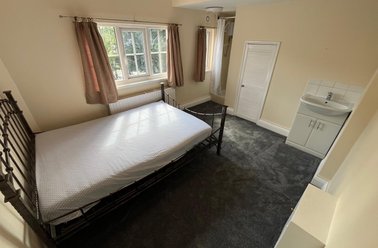 Room 2, 1a Darnley Road, West park, Leeds - Image 2