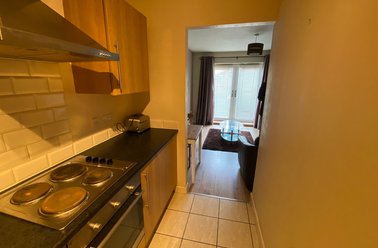 Red Court, Armley, Leeds - Image 2