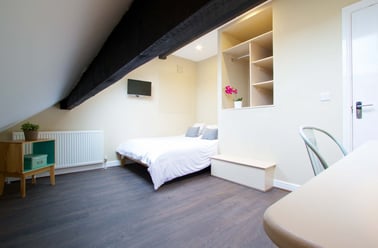 Hessle View, Hyde Park, Leeds - Image 3