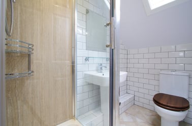 Ebberston Terrace, Hyde Park, Leeds - Image 2