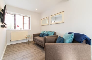 Victoria Road, Hyde Park, Leeds - Image 3