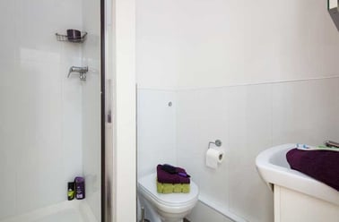 Gold Plus Studio, Smart Student Accommodation, 3-5 Thane Villas, Holloway, London - Image 3