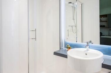 Ensuite Classic, Hillfort House, Moulsecoomb Way, Lewes Road, Brighton - Image 3
