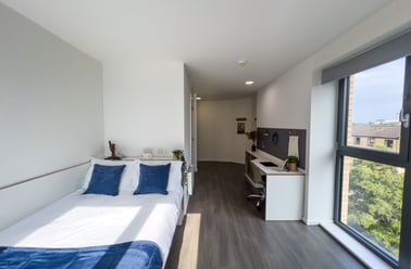 Ensuite Bronze Plus, Dobbie’s Point, North Hanover Street, City Centre, Glasgow - Image 2