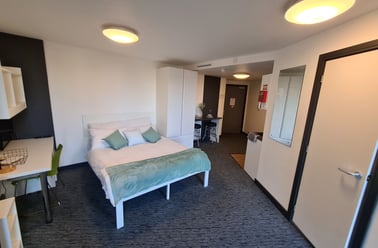 Studio Gold, St James' Point, Pitt Street, City Centre, Newcastle - Image 2