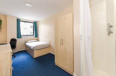 Ensuite gold, Trinity Square, Shakespeare House, North Church Street, Victoria, Nottingham - Image 2