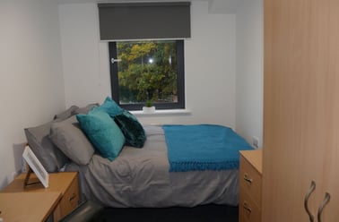 Ensuite - Bronze Plus, Central Place, 59a Edward Street, Netherthorpe, Sheffield - Image 3