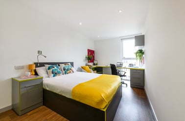 Ensuite silver, The Boulevard, 6-18 Hull Road, City Centre, York - Image 3