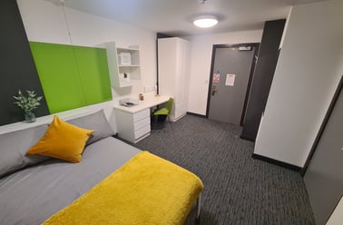 Ensuite Silver, St James' Point, Pitt Street, City Centre, Newcastle - Image 2